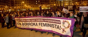 Emakumearen borroka aldarrikatu dute eragile feministek