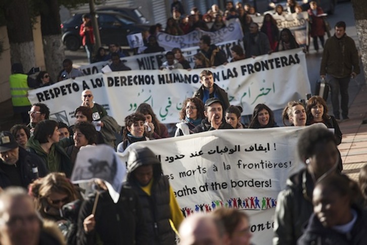 Manifestación solidaria en Ceuta en recuerdo de la tragedia de El Tarajal. (Robert BONET NEGRETE)