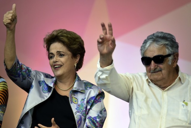 Dilma Rousseff, durante el acto con José Mujica. (Evaristo SA/AFP)