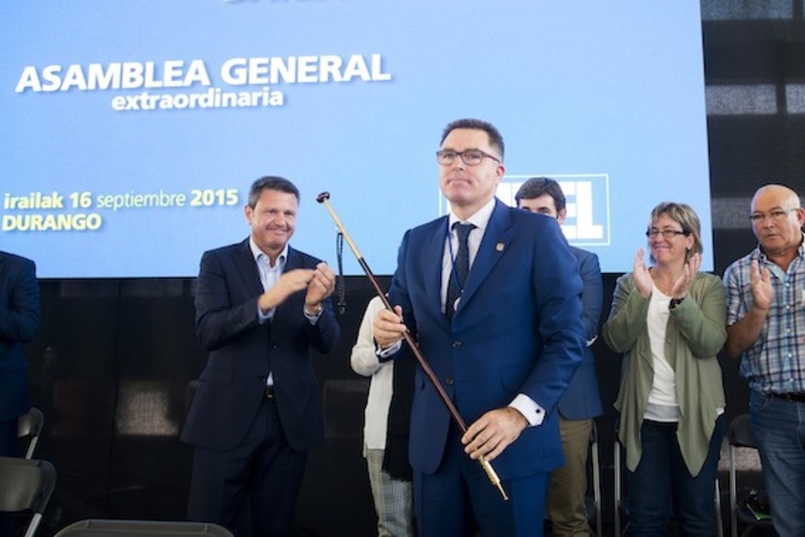 Asamblea de Eudel en la que Imanol Landa fue elegido presidente, en setiembre de 2015. (Luis JAUREGIALTZO/ARGAZKI PRESS)