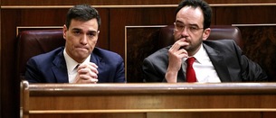 “El PSOE ha pasado de ser el esqueleto del régimen del 78, a una mera bisagra”