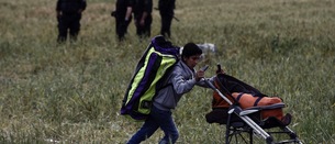 “Los campos militares para refugiados en Grecia son horribles”