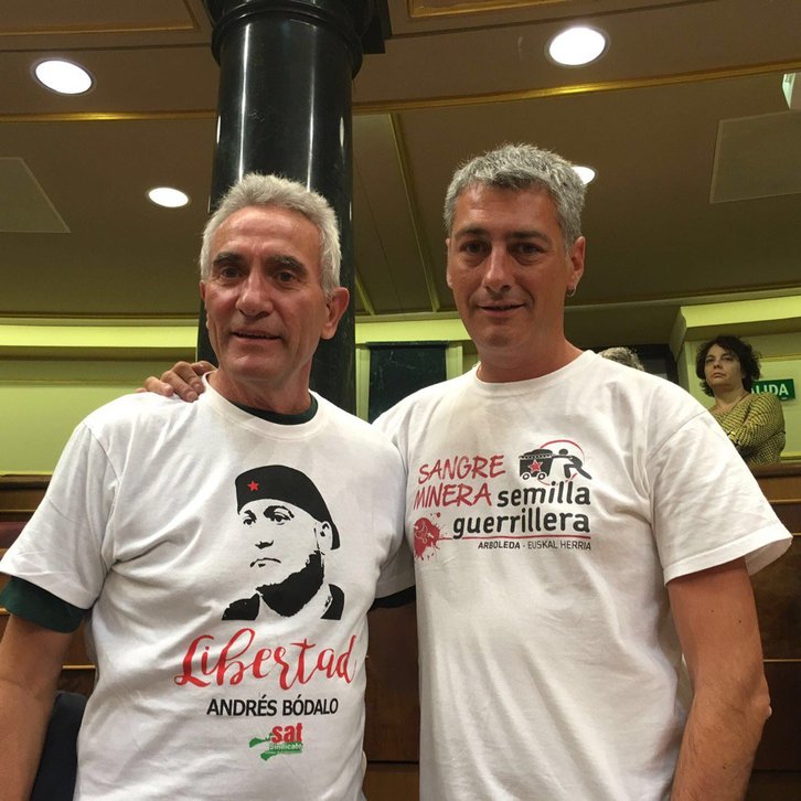Oskar Matute en el Congreso de los Diputados junto con Diego Cañamero