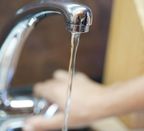 El Consorcio de Aguas de Bizkaia deja sin agua a familias con pocos recursos