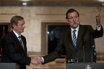 Rajoy con el primer ministro irlandes, Enda Kenny. (Jorge GUERRERO / AFP)
