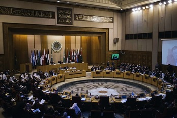 Imagen de la reunión de la Liga Árabe este domingo en El Cairo. (Gianluigi GUERCIA/AFP) 