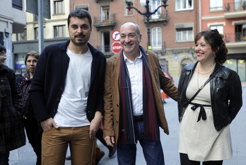 Ander Rodríguez, Martin Garitano y Larraitz Ugarte, esta mañana en Bilbo. (Marisol RAMÍREZ / ARGAZKI PRESS)