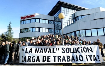 Concentración de trabajadores de La Naval la pasada semana en Zamudio. (Marisol RAMIREZ/ARGAZKI PRESS)