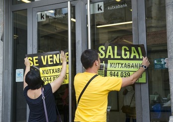 Protesta contra la privatización de Kutxabank. (Marisol RAMIREZ/ARGAZKI PRESS)