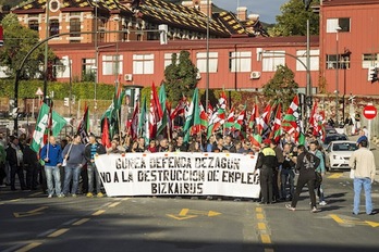 Una de las movilizaciones de los trabajadores de Bizkaibus. (Aritz LOIOLA / ARGAZKI PRESS)