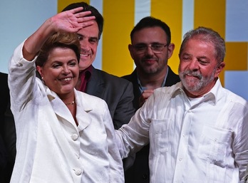 Dilma Rousseff, junto a Lula da Silva, su predecesor en la Presidencia de Brasil. (Evaristo SA/AFP PHOTO)