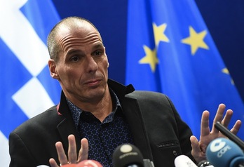 El ministro griego de Finanzas, Yanis Varoufaki, este lunes en Bruselas. (Emmanuel DUNAND / AFP)
