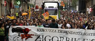 Iñaki Carro  “Con el juicio de hoy quieren dar un escarmiento al movimiento de solidaridad con Kukutza”