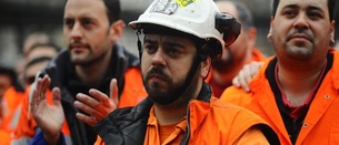 Jon Ander Goñi [LAB]: “Nosotros no compartimos pancarta con multinacionales como Arcelor Mittal”