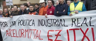 LAB denuncia la actitud “chulesca” de la dirección de Arcelor Mittal con los trabajadores de Zumarraga