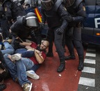 Un total de 893 personas han necesitado asistencia saniteria tras la actuación policial en Catalunya