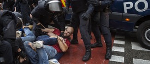 Un total de 893 personas han necesitado asistencia saniteria tras la actuación policial en Catalunya