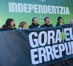 “Euskal Errepublika osatze bidean urratsak ematen hasi behar gara”