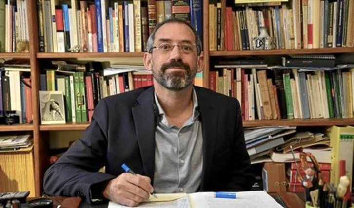 Joaquin Urias, Profesor de Derecho Constitucional en la Universidad de Sevilla y exletrado del Tribunal Constitucional