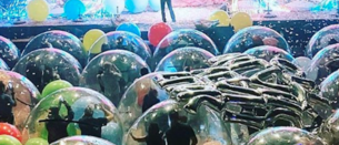 Nuevo concierto de los Flaming Lips encapsulados en burbujas