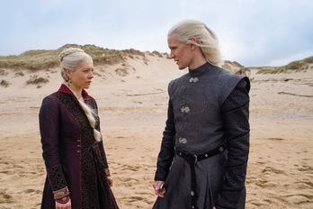 Emma D’Arcy y Matt Smith interpretan los roles de los príncipes Daemon y Rhaenyra Targaryen. en ‘La casa del dragón’. (HBO)