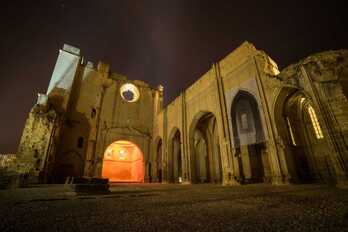 El rodaje nocturno incluirá las ruinas de la Iglesia de San Pedro de Viana. 