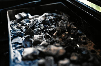 Imagen de archivo de una carga de carbón, el combustible que más Gases de Efecto Invernadero (GEI) emite a la atmósfera.